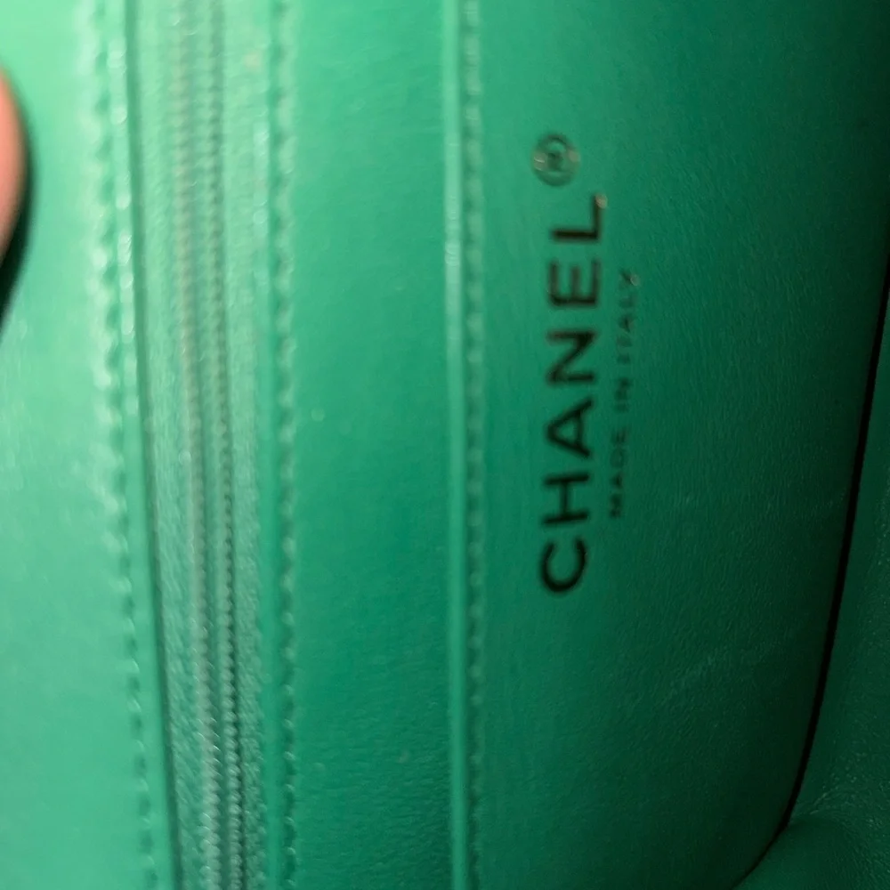 CHANEL 💯 Authentic Emerald Green Quilted Mini Flap Bag with Silver Hardware rare - Picture 6 of 16